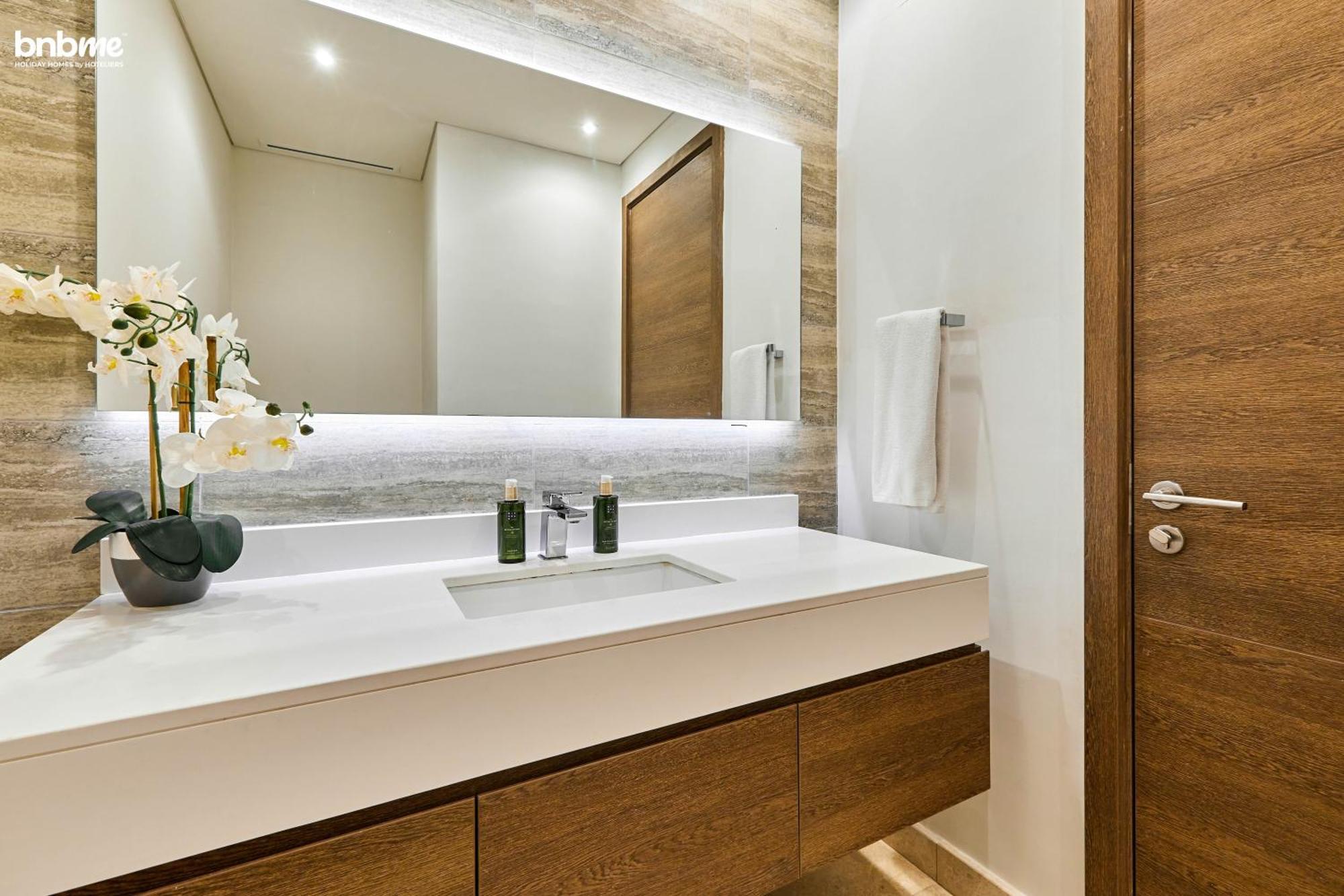 Apartment Bnbmehomes - Anwa